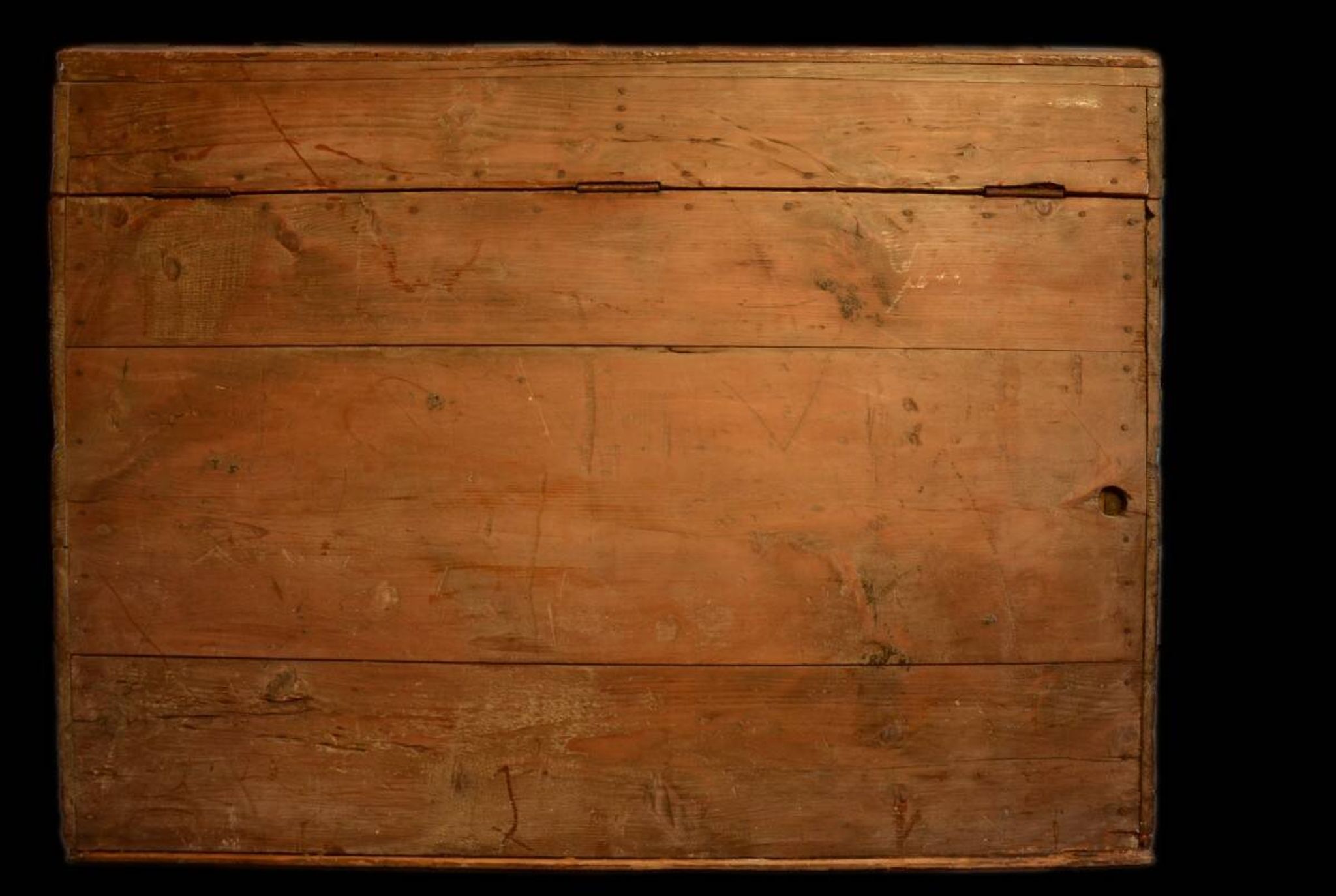 Large antique chest in solid pine and oak