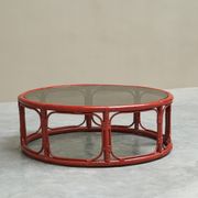 Table basse « Sang de Boeuf » en bambou laqué et verre, 20ème siècle