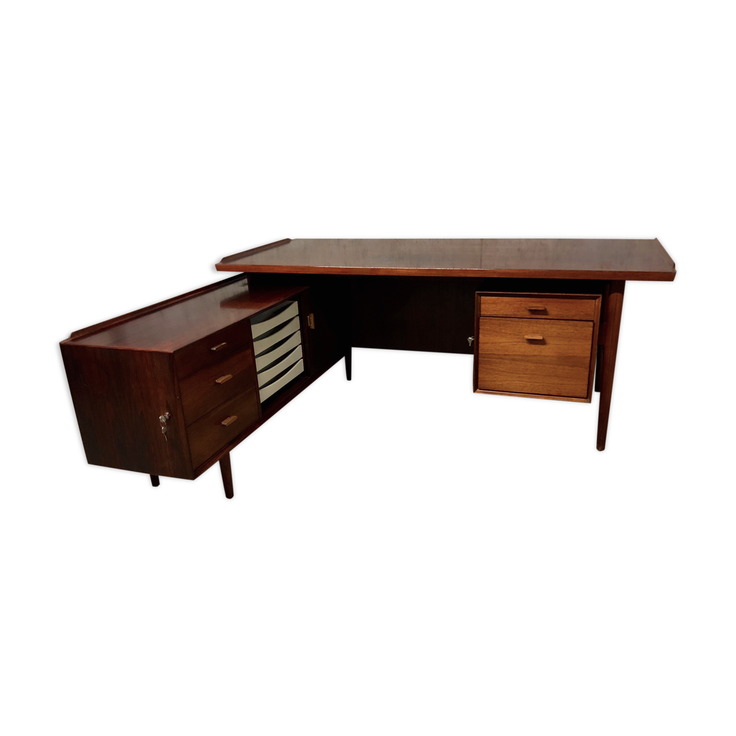 Executive desk in rosewood by Arne Vodder for Sibast Møbler