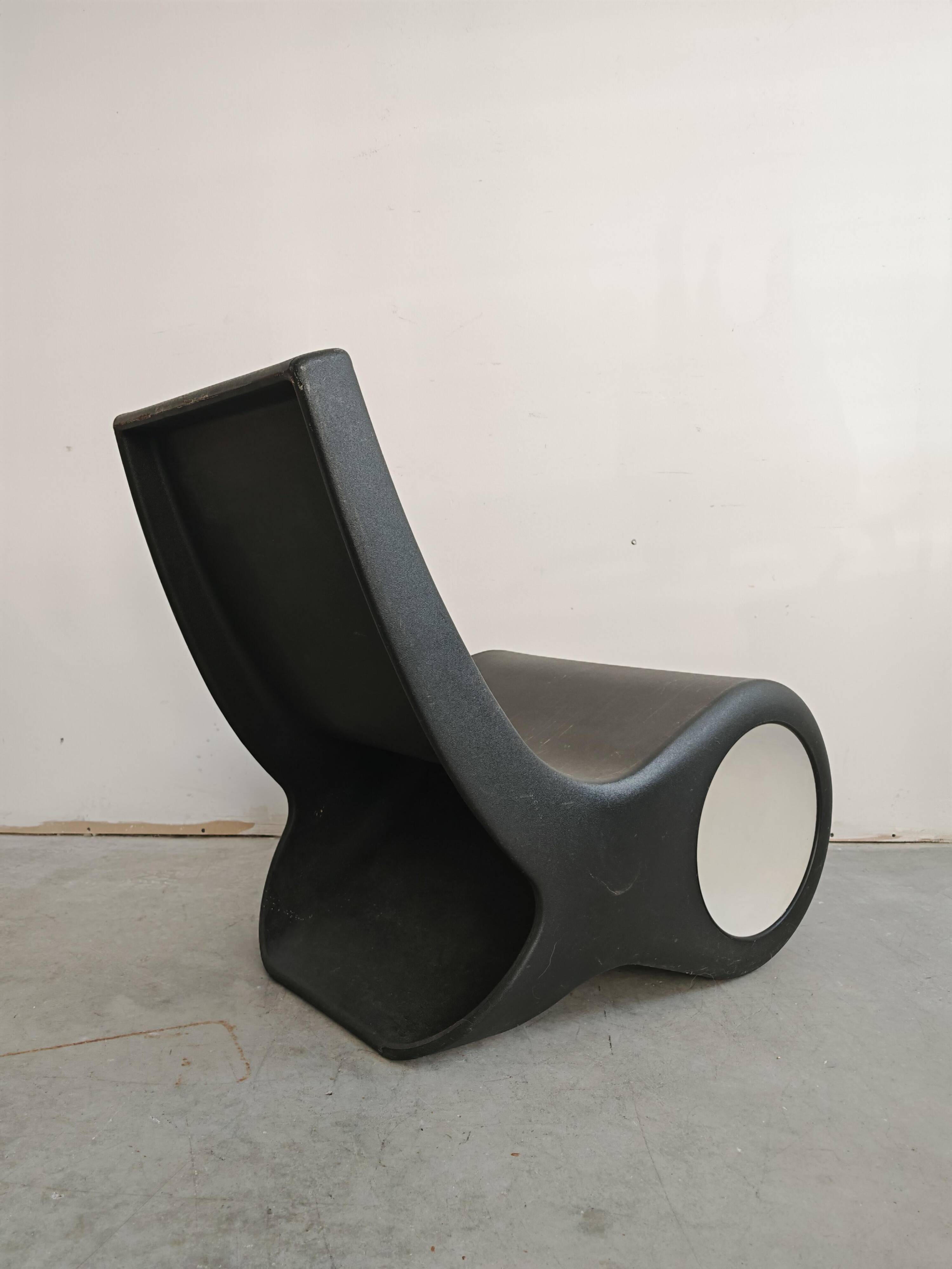 Fauteuil lounge postmoderne Fish chair Satyendra Pakhalé Cappellini