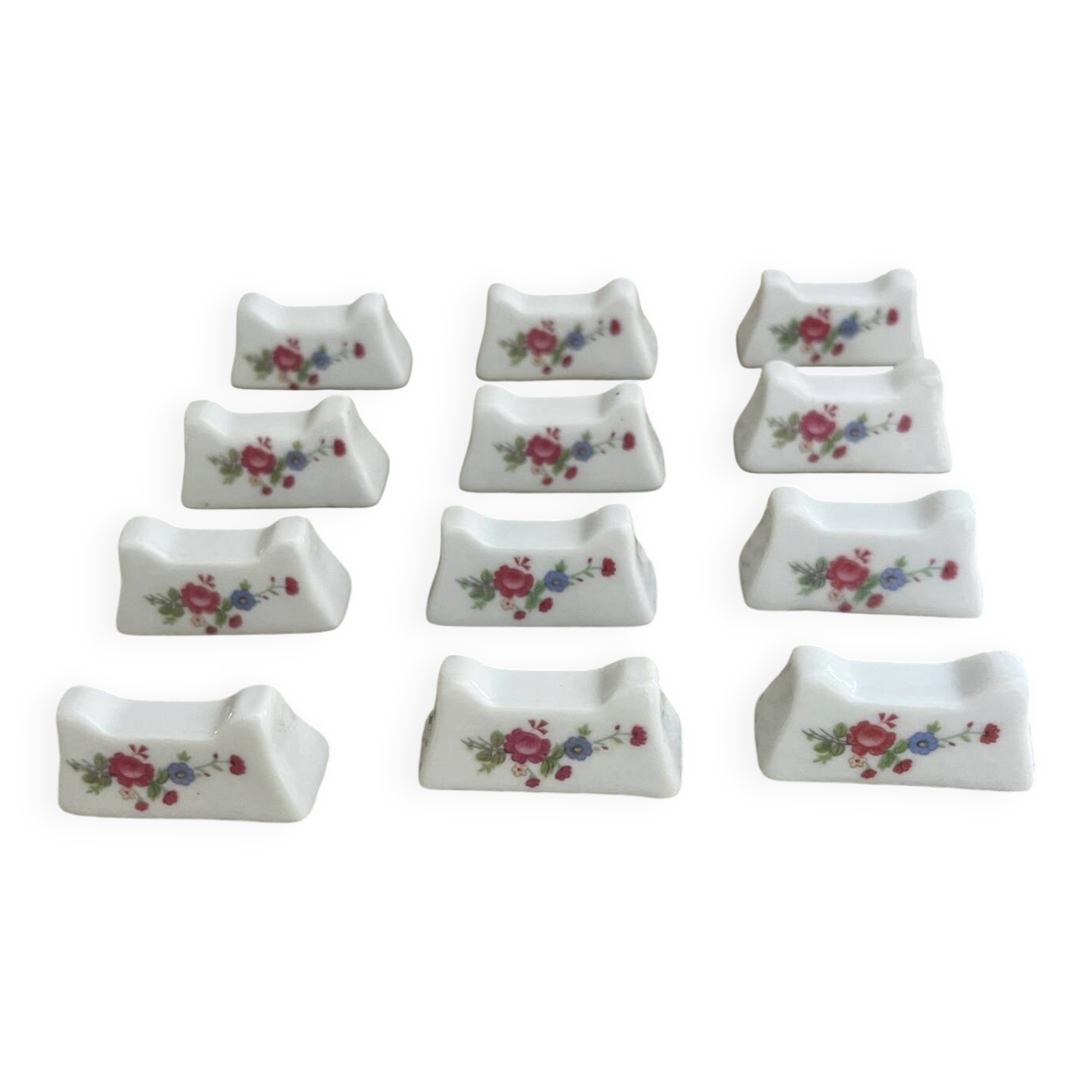 12 knife rests
