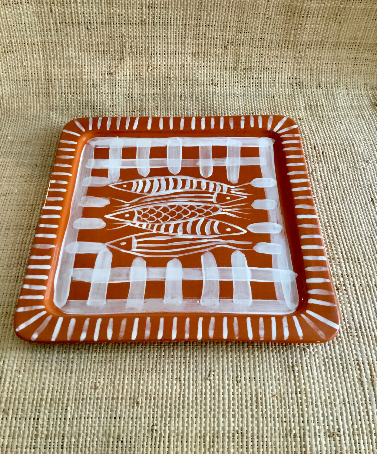 Ceramic presentation dish