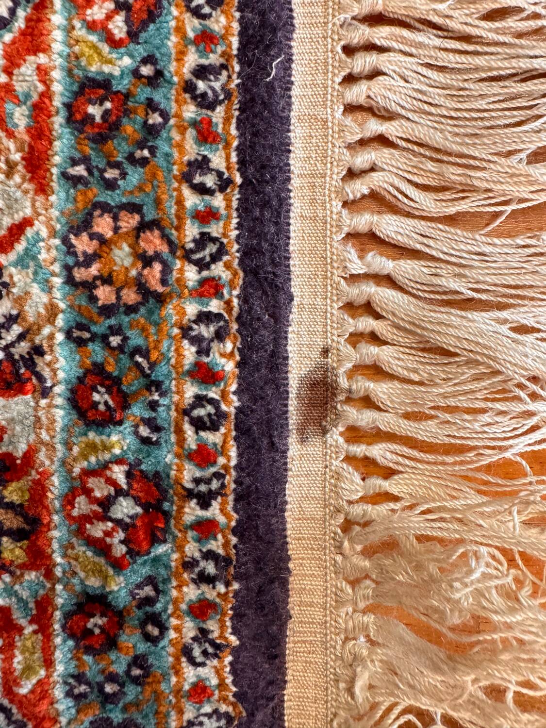 Chinese silk oriental rug 103 cm x 64 cm