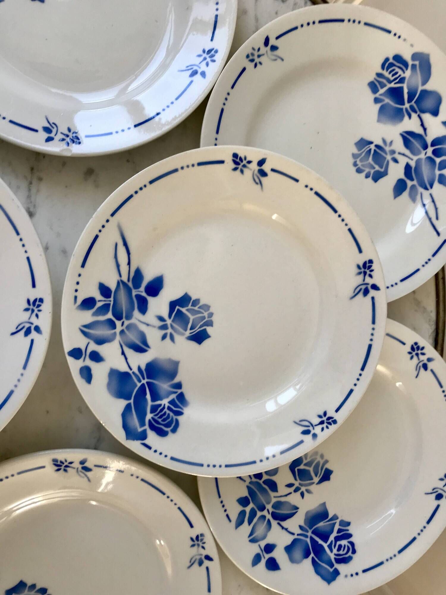 set of 8 St Amand dessert plates Gilbert model 50s