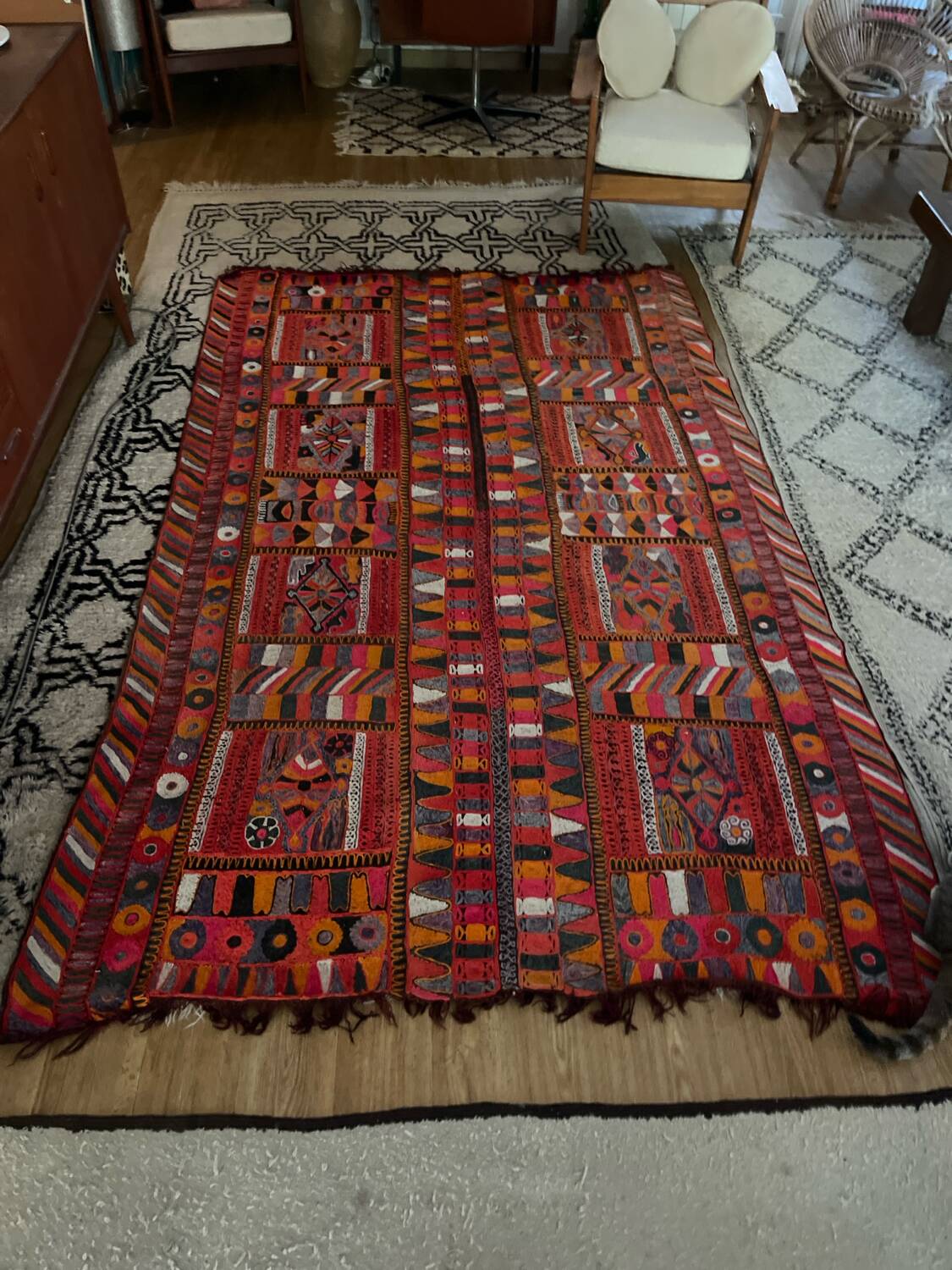 Hand woven flat woven Iraqi artisan rug.