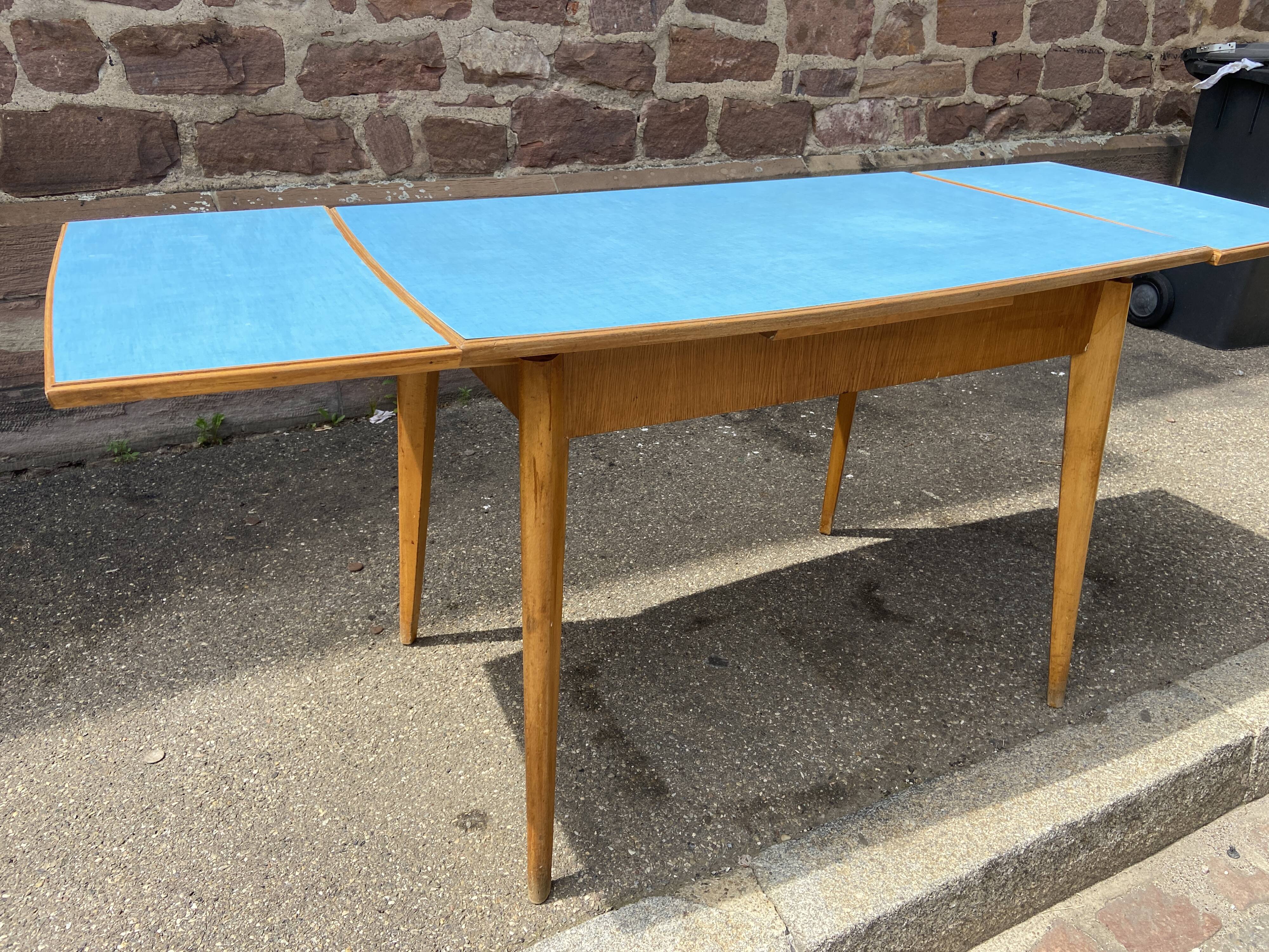 Table scandinave mid century bois et Formica 1960