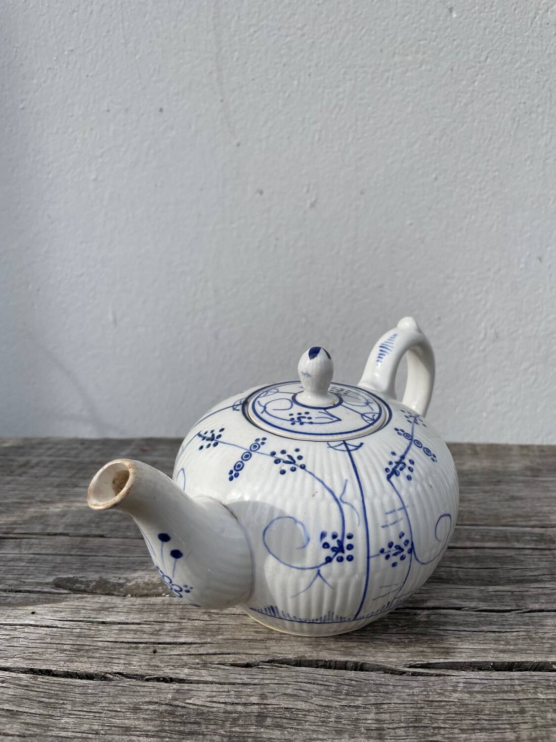Antique Digoin Sarreguemines blue and white tea set
