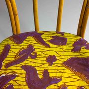 Ensemble funky de cinq chaises en bambou des années 60