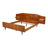 Double bed vintage in maple burl veneer, Italian design 1950s.