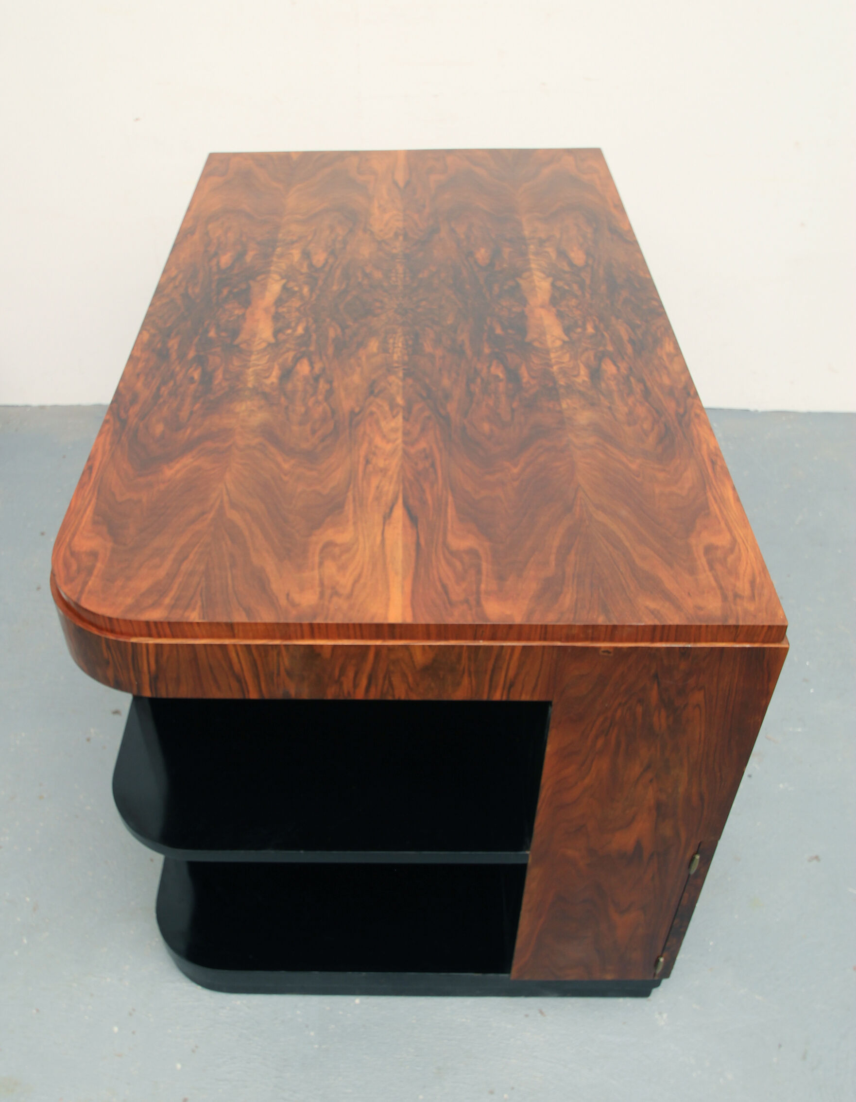 1930s Art Deco Desk caucasian walnut