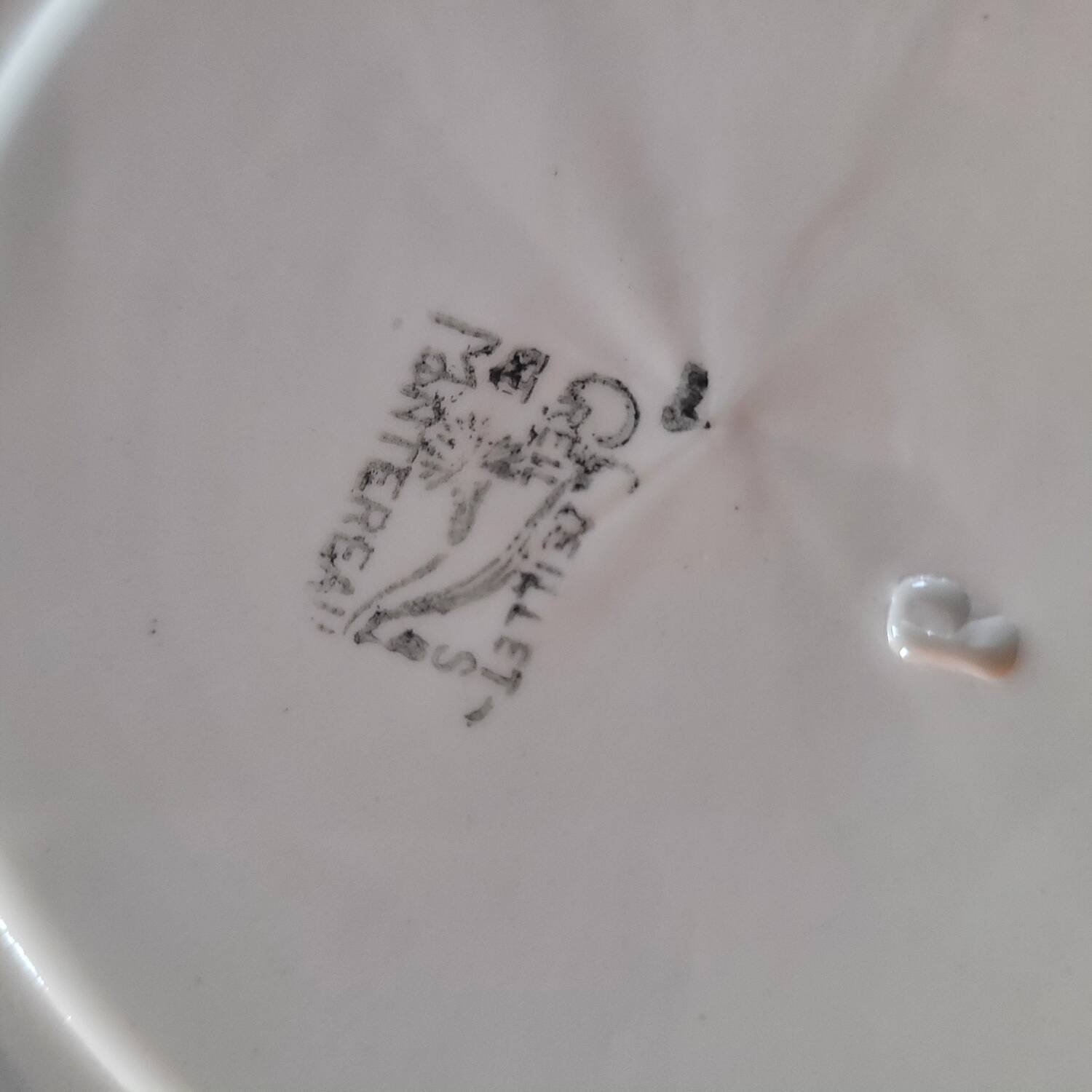 Creil & Montereau plates, ochre floral decoration, 1930s