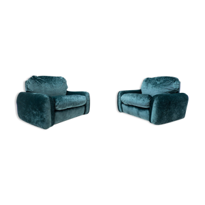 Paire de fauteuils modernes