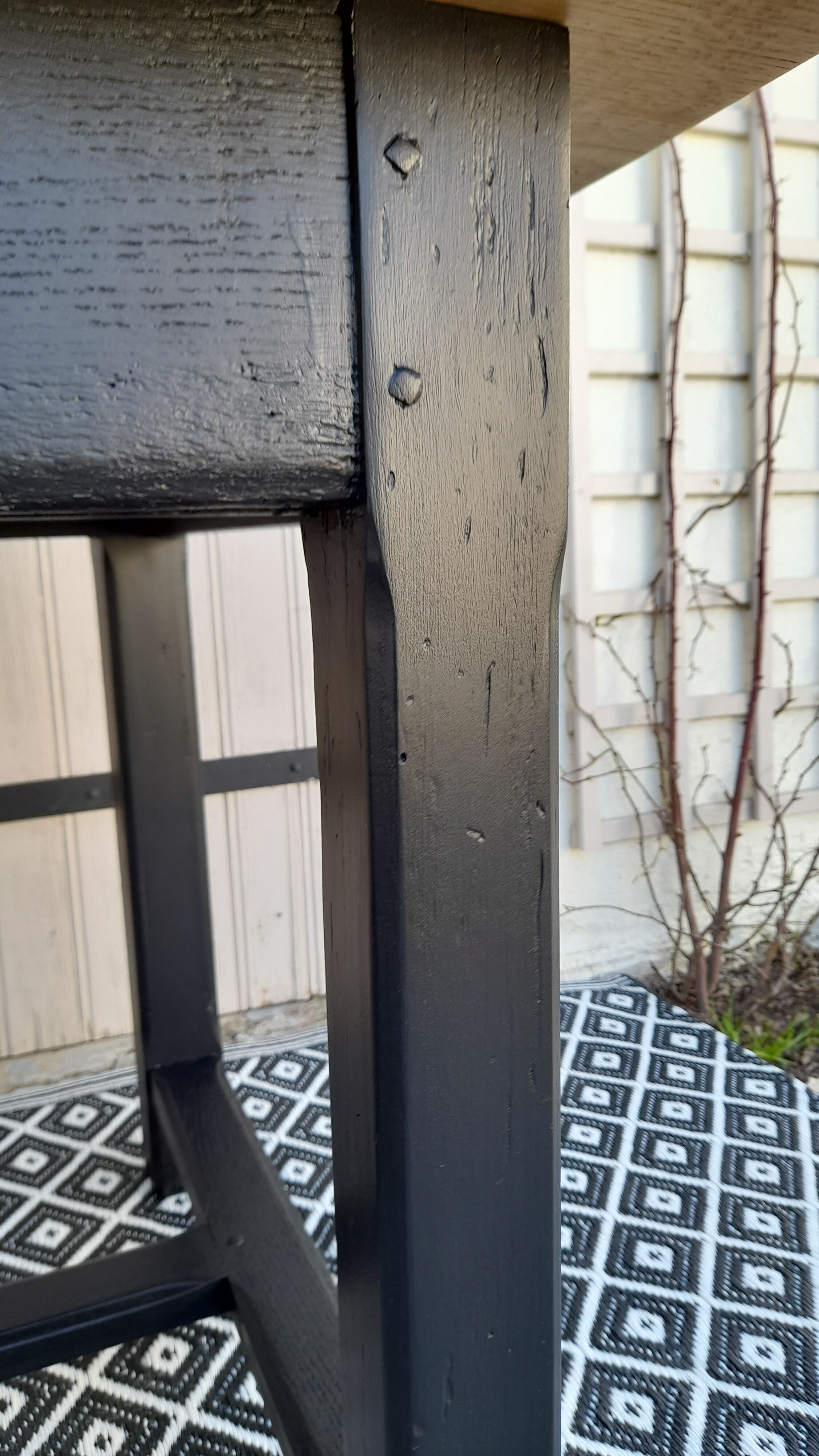 Square foot farm table