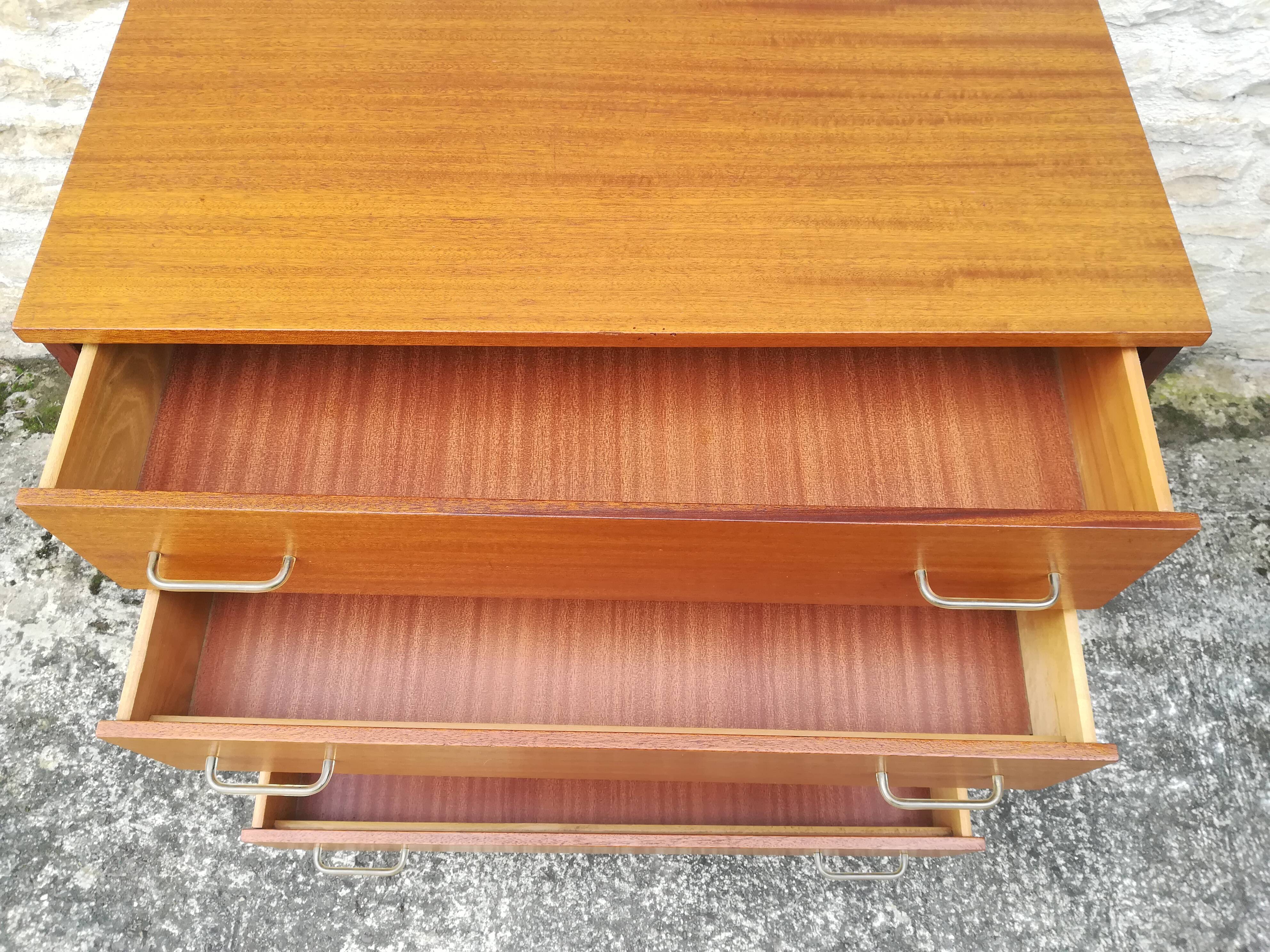 Vintage chest of drawers