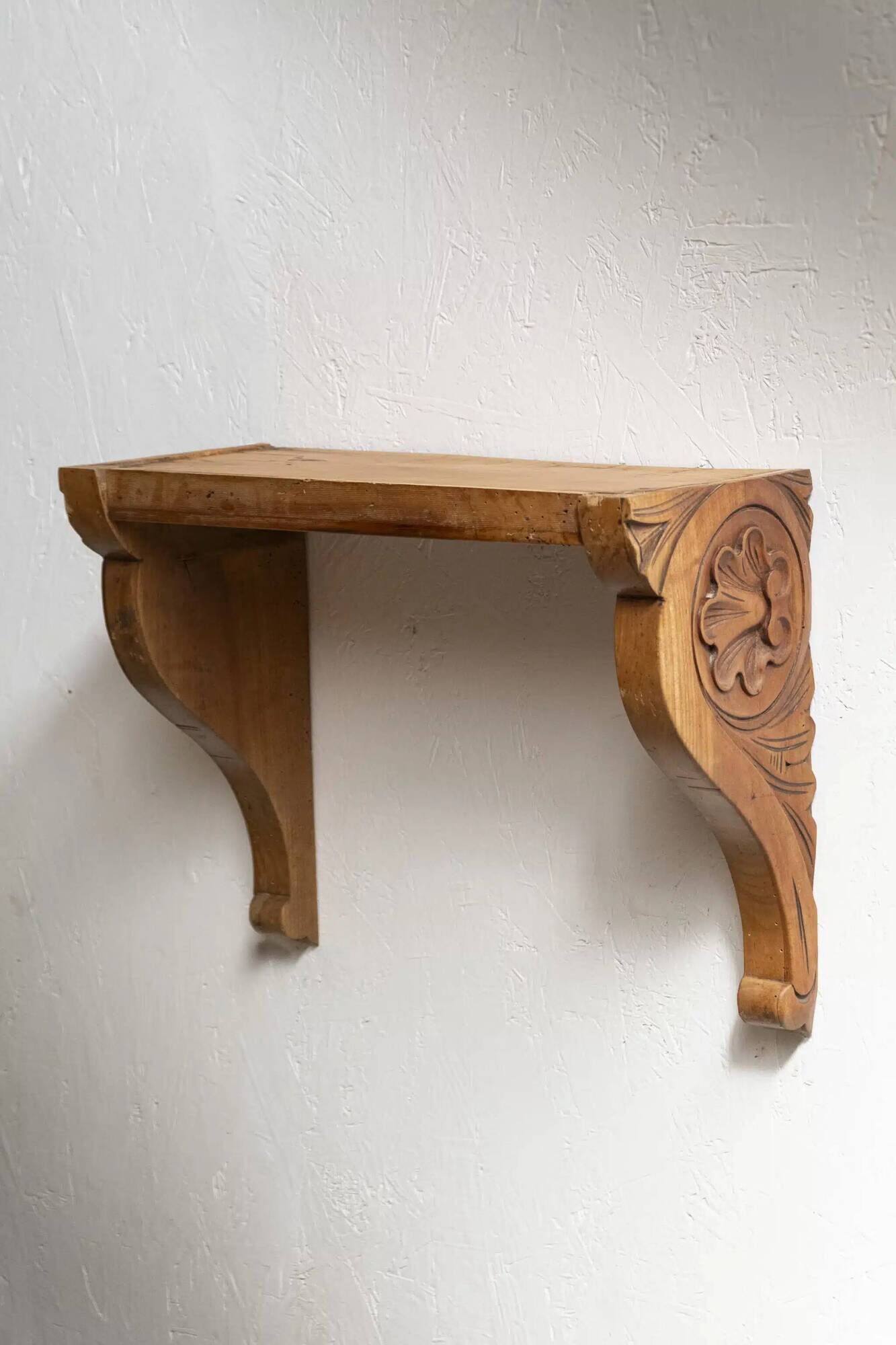 Wall shelf "Augustine"