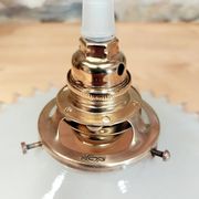 Suspension in white opal