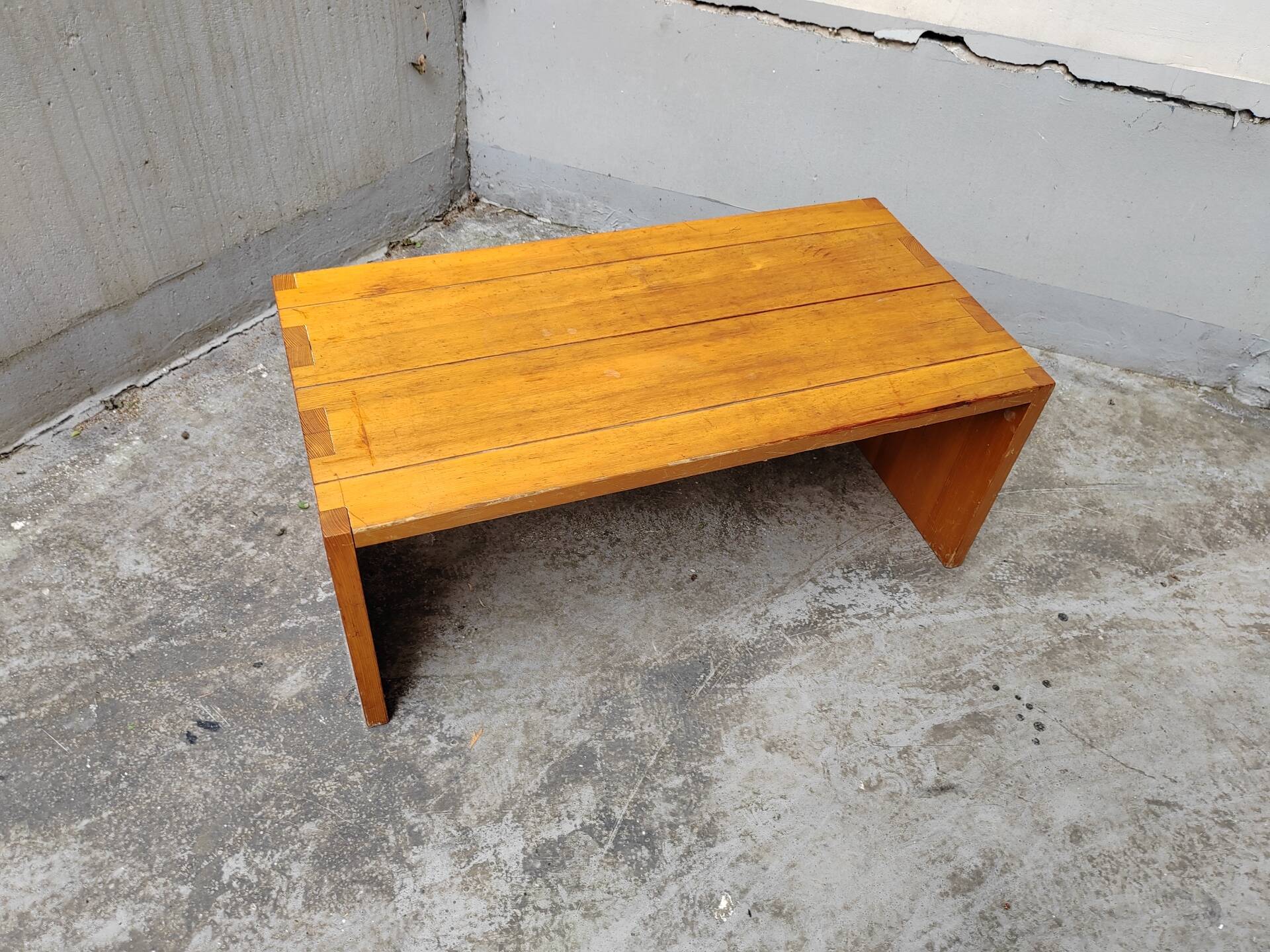 Table basse pin vintage