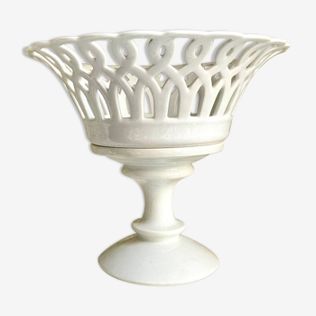 Openwork bowl in white porcelain