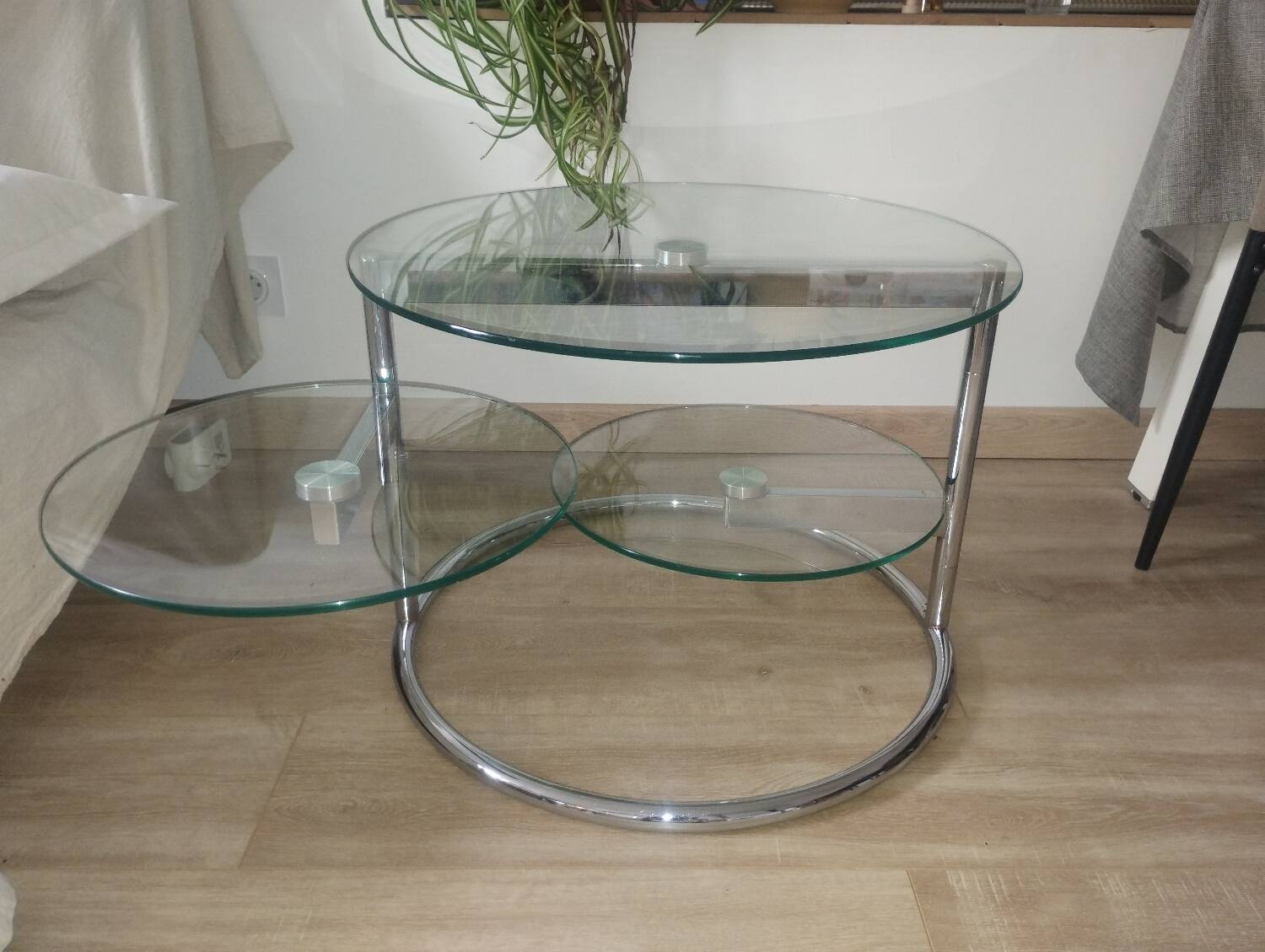 Table Basse en Verre et Métal Chromé