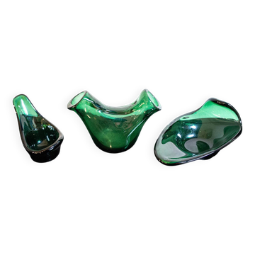 Trois vases sculpturaux en verre vert d'Empoli, Italie Années 1960