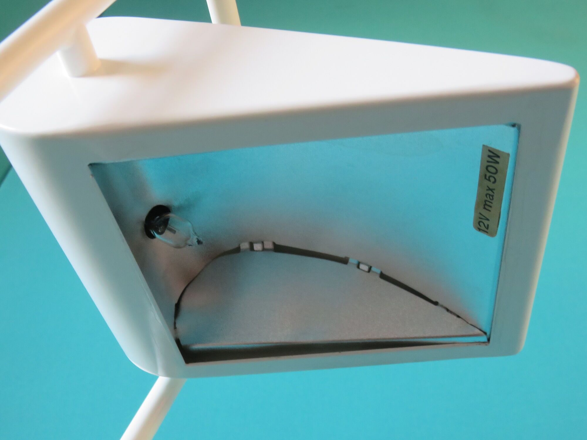 Pair of lamps in white lacquered metal "Arkilux". Denmark 1995