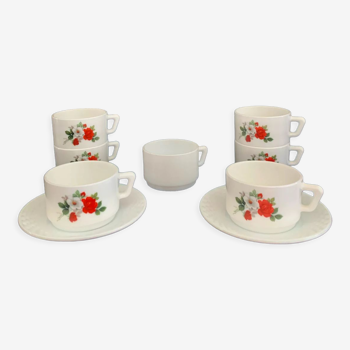 Set of 6 coffee cups with 2 saucers Arcopal