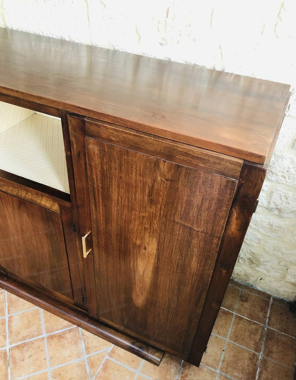 Art Deco low walnut sideboard Circa 1930/1940
