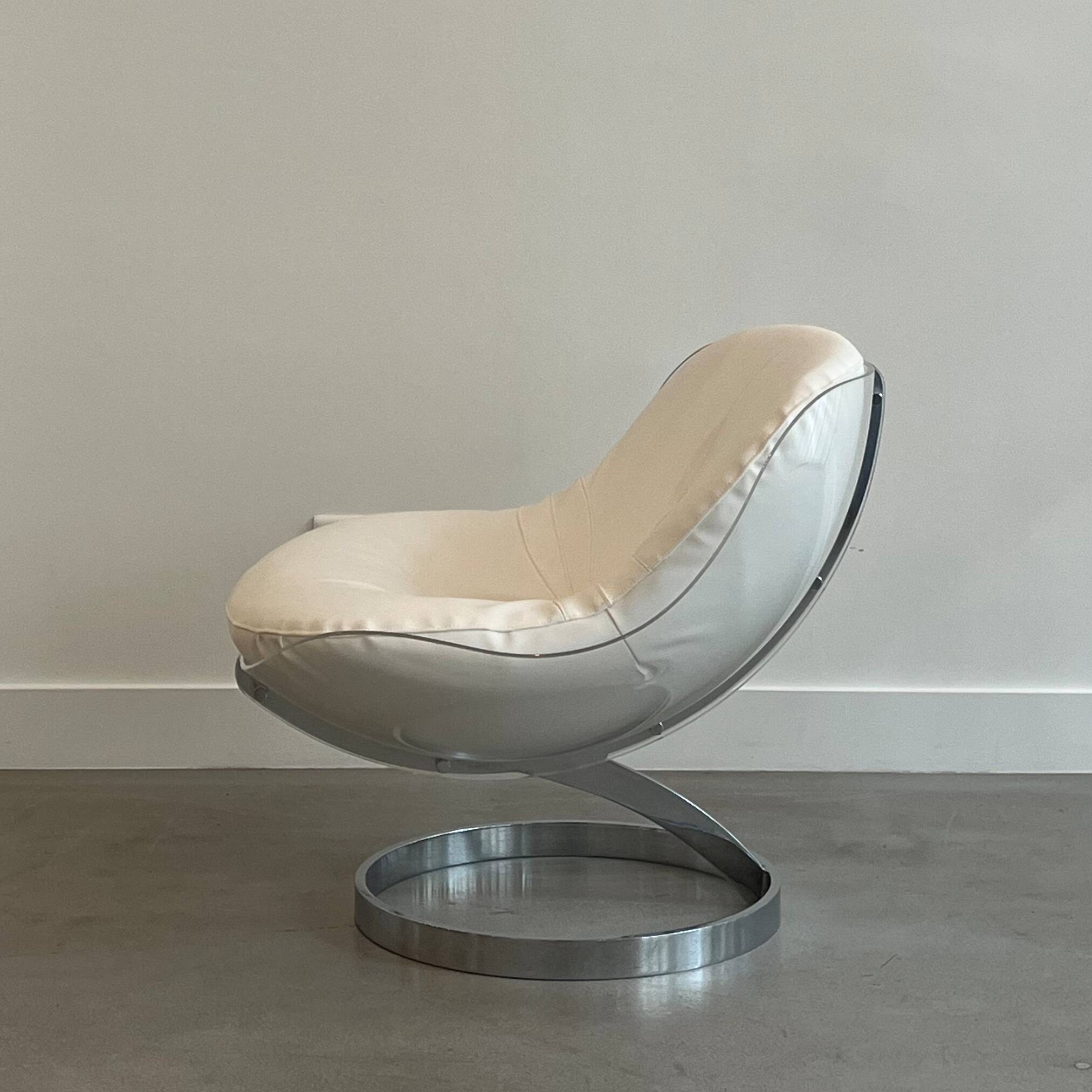 “Sphere” fireside chair Boris Tabacoff