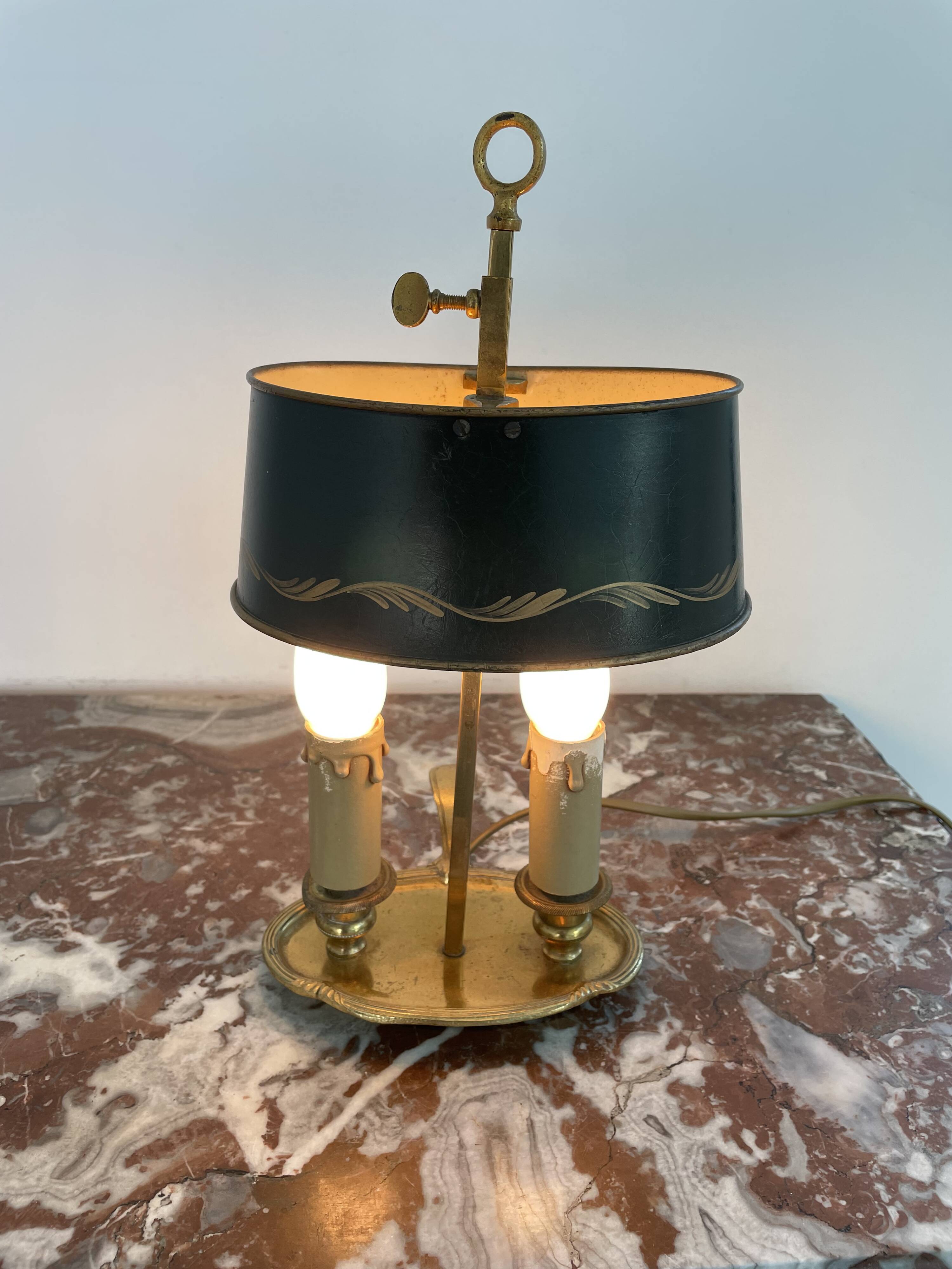Louis XVI style two-light bouillotte lamp, green lampshade, hand-painted