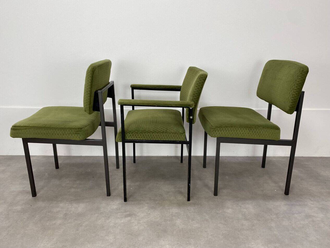 2 chairs and 1 office armchair from the 1950s in green velvet and black metal.