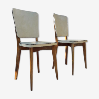 Paire de chaises scandinaves années 50 en skai