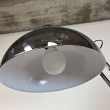 Lampe sur pied en chrome de style industriel