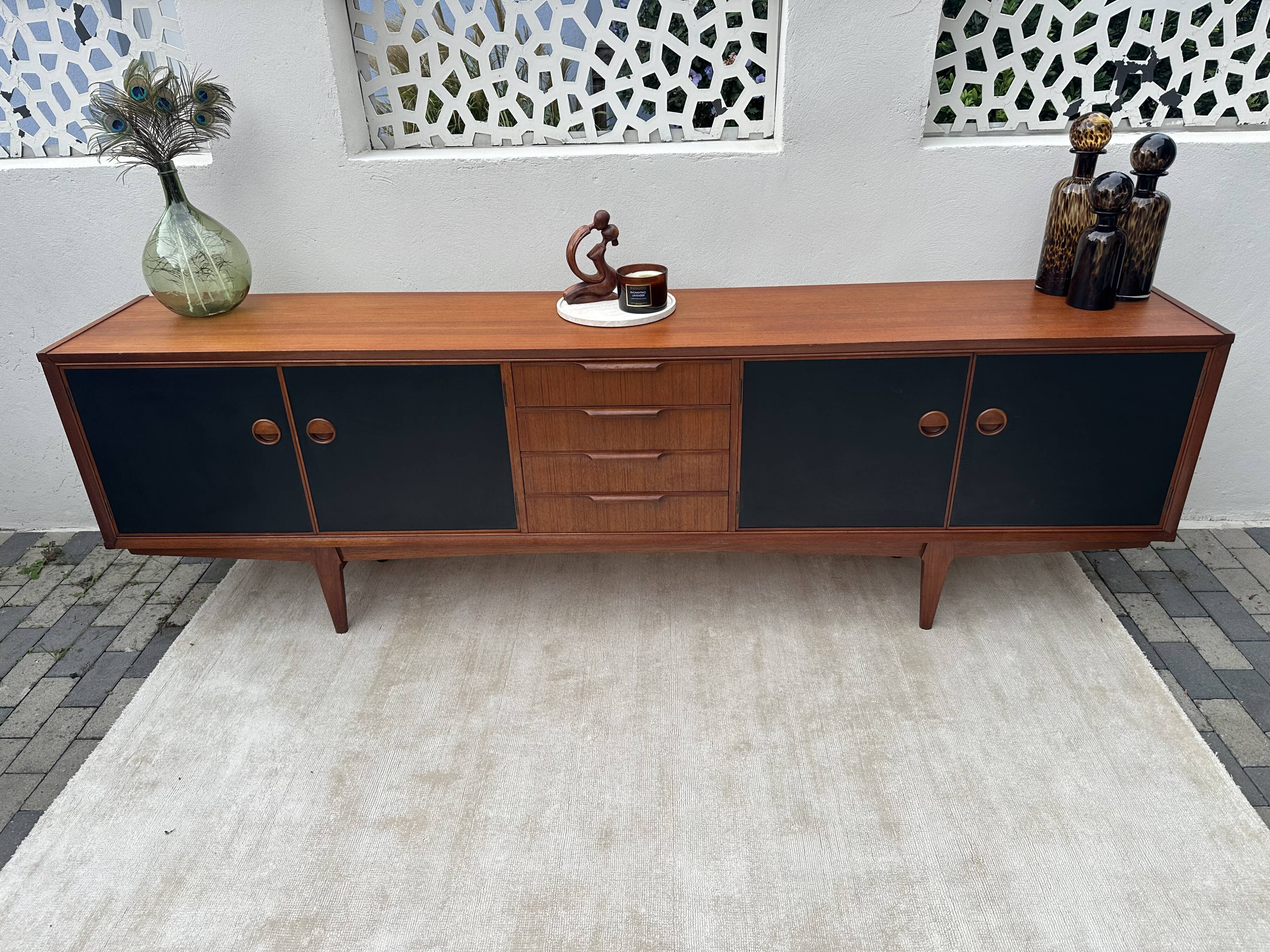 Grande enfilade Rudolf Bernd Glatzel pour Fristho