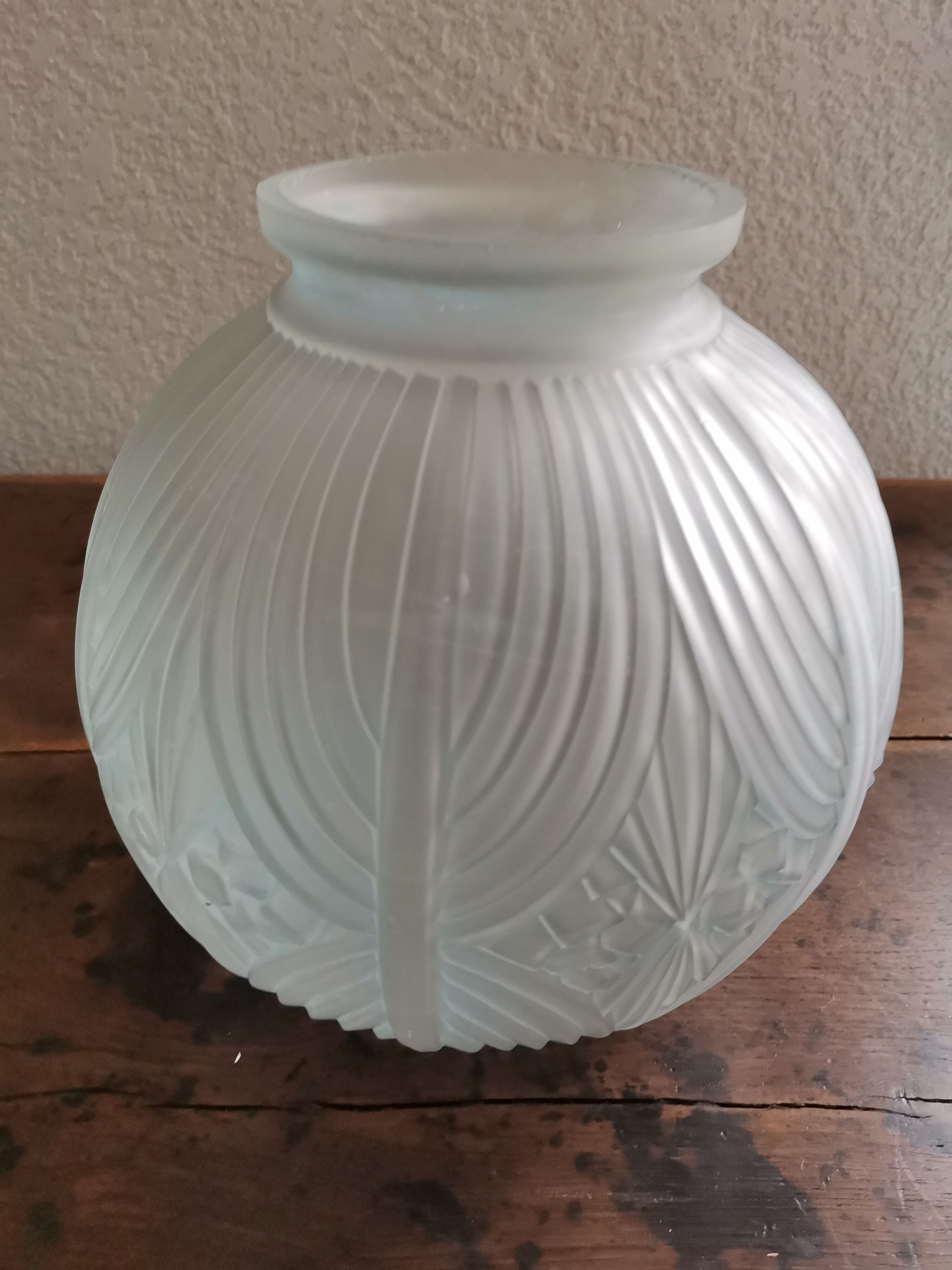 Opalescent vase