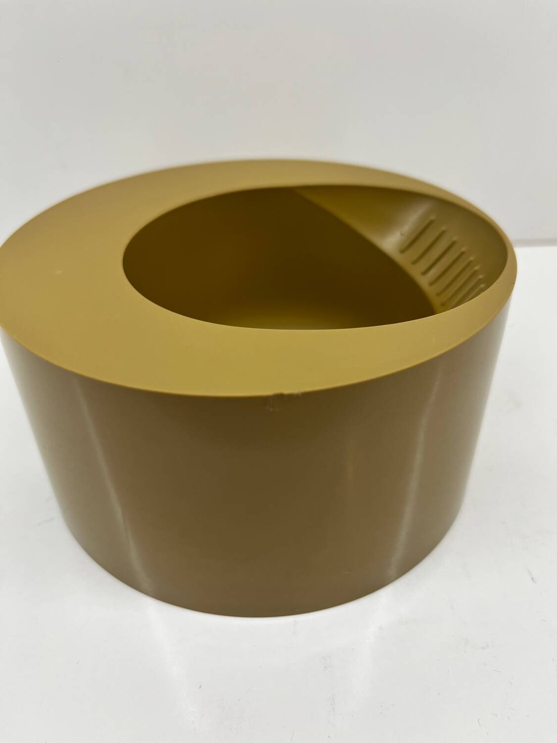 Enzo Mari ashtray Borneo - Danese Milano - Melamine - Italian design