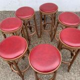 Lot de 7 tabourets de bar en bois courbé assise skaï rouge