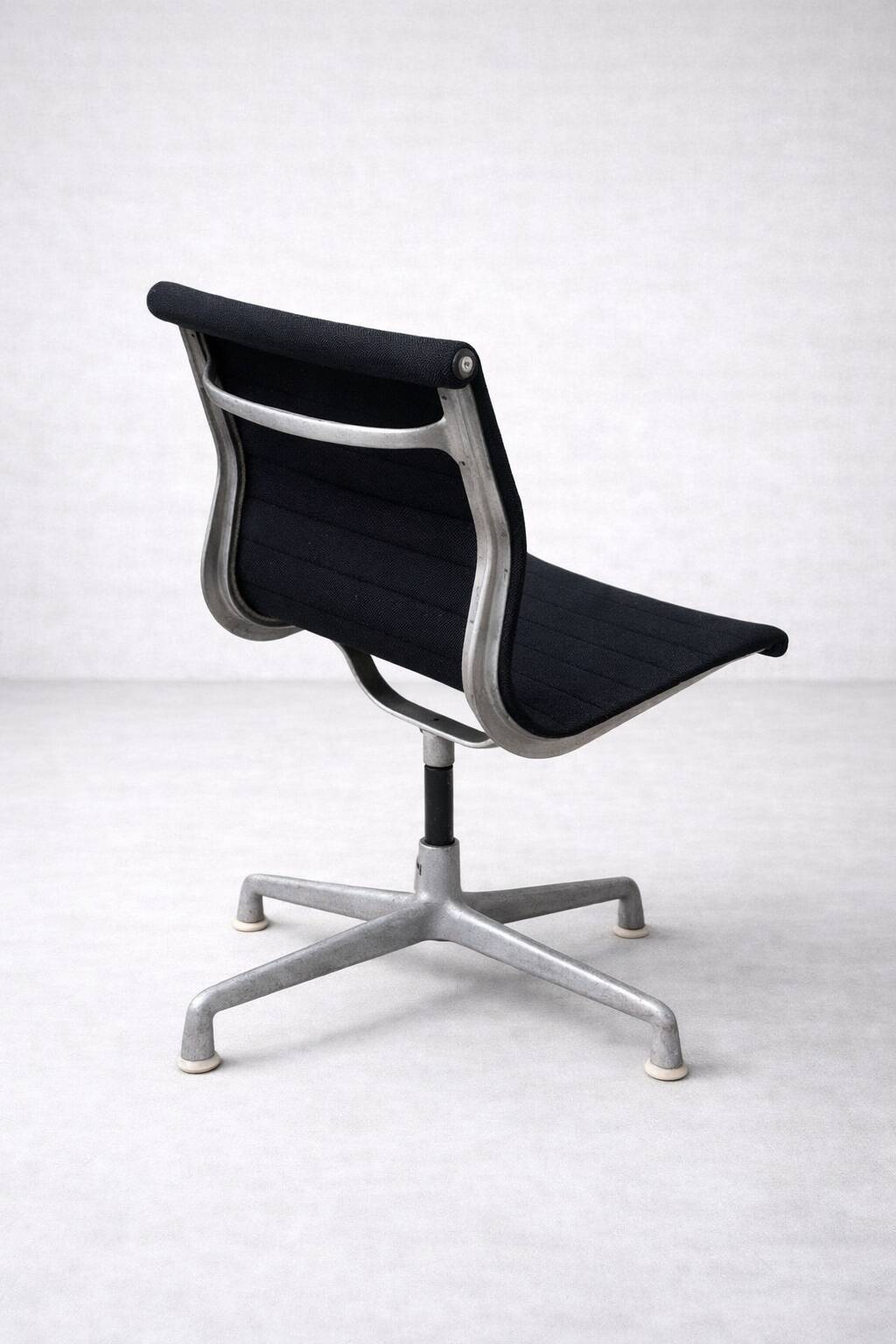 Eames chair pair - Herman Miller - model 938-138 - 1970s