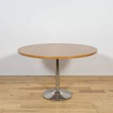 Mid-century modern oak round dining table, Denmark, 1970s