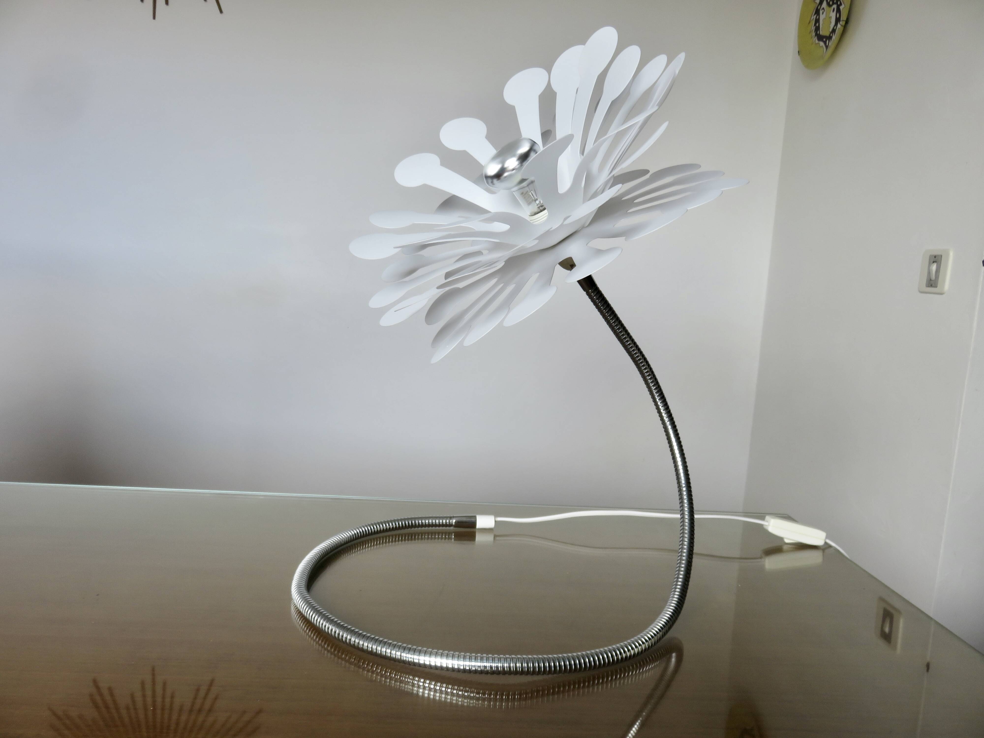 "flower" lamp space age, rockabilly, vintage, 80s-90s