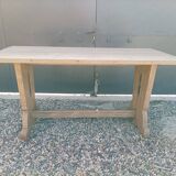Farmhouse table