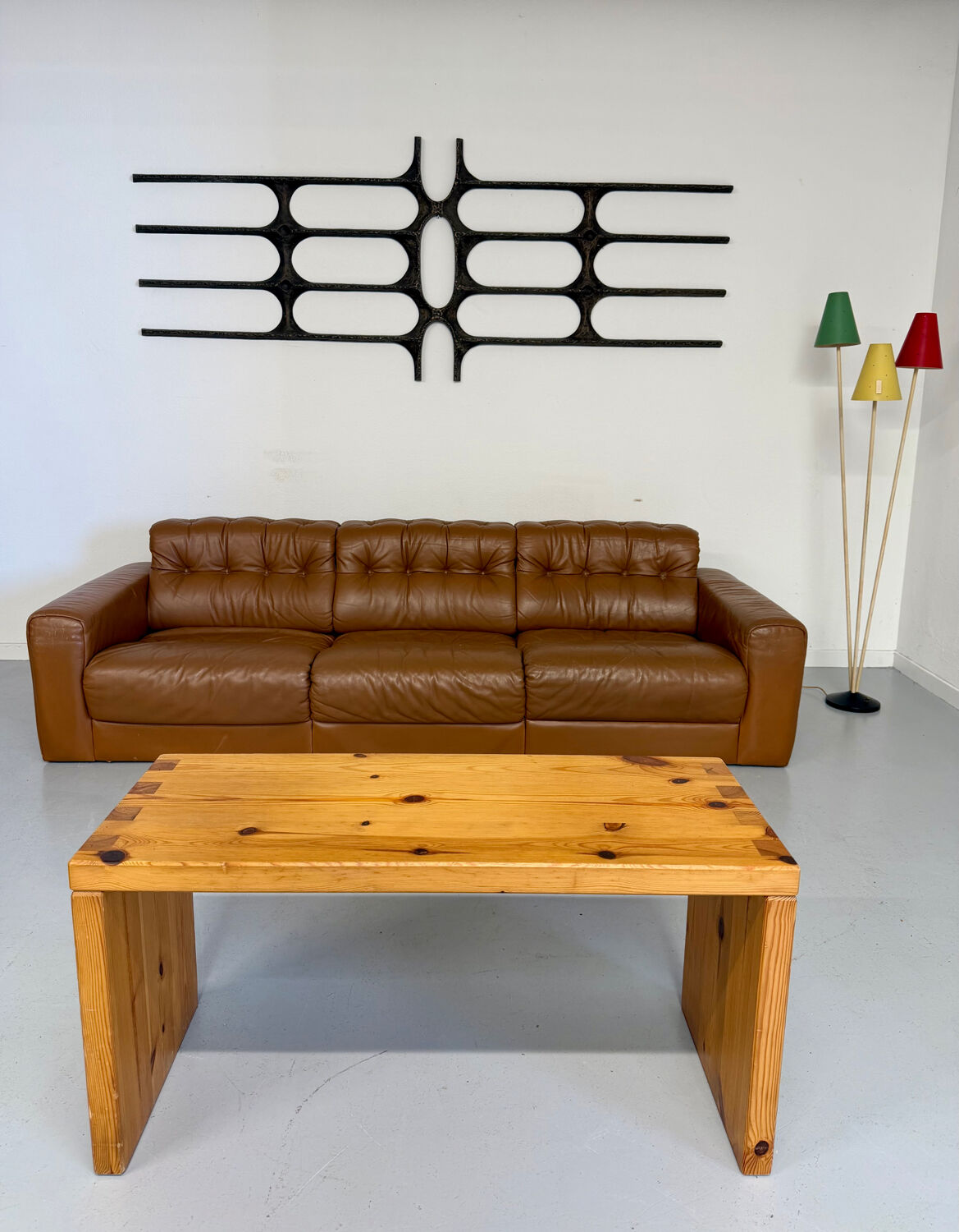 XXL wall sculpture in cast aluminium, 1970s Brutalist design.