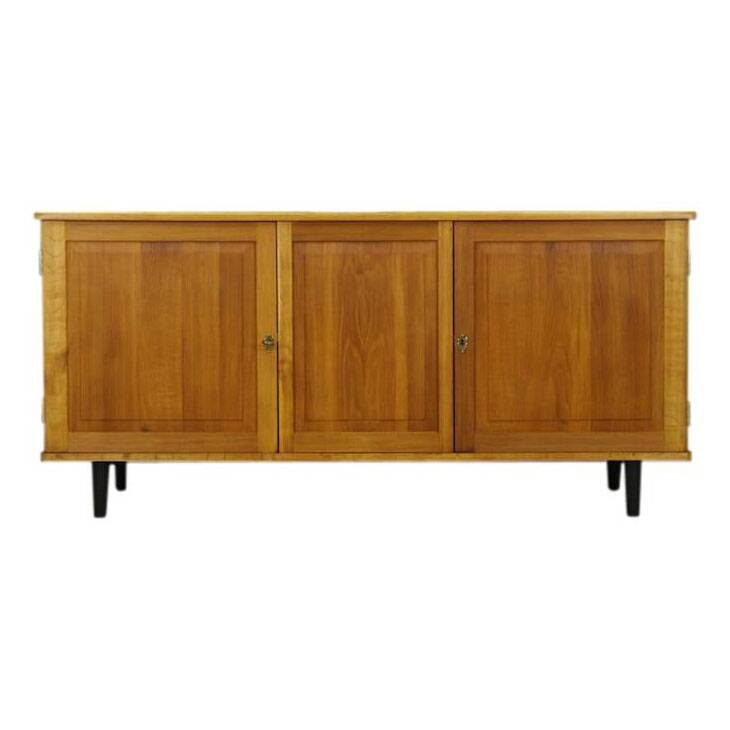 Buffet en chêne, design danois, années 60, production : Danemark