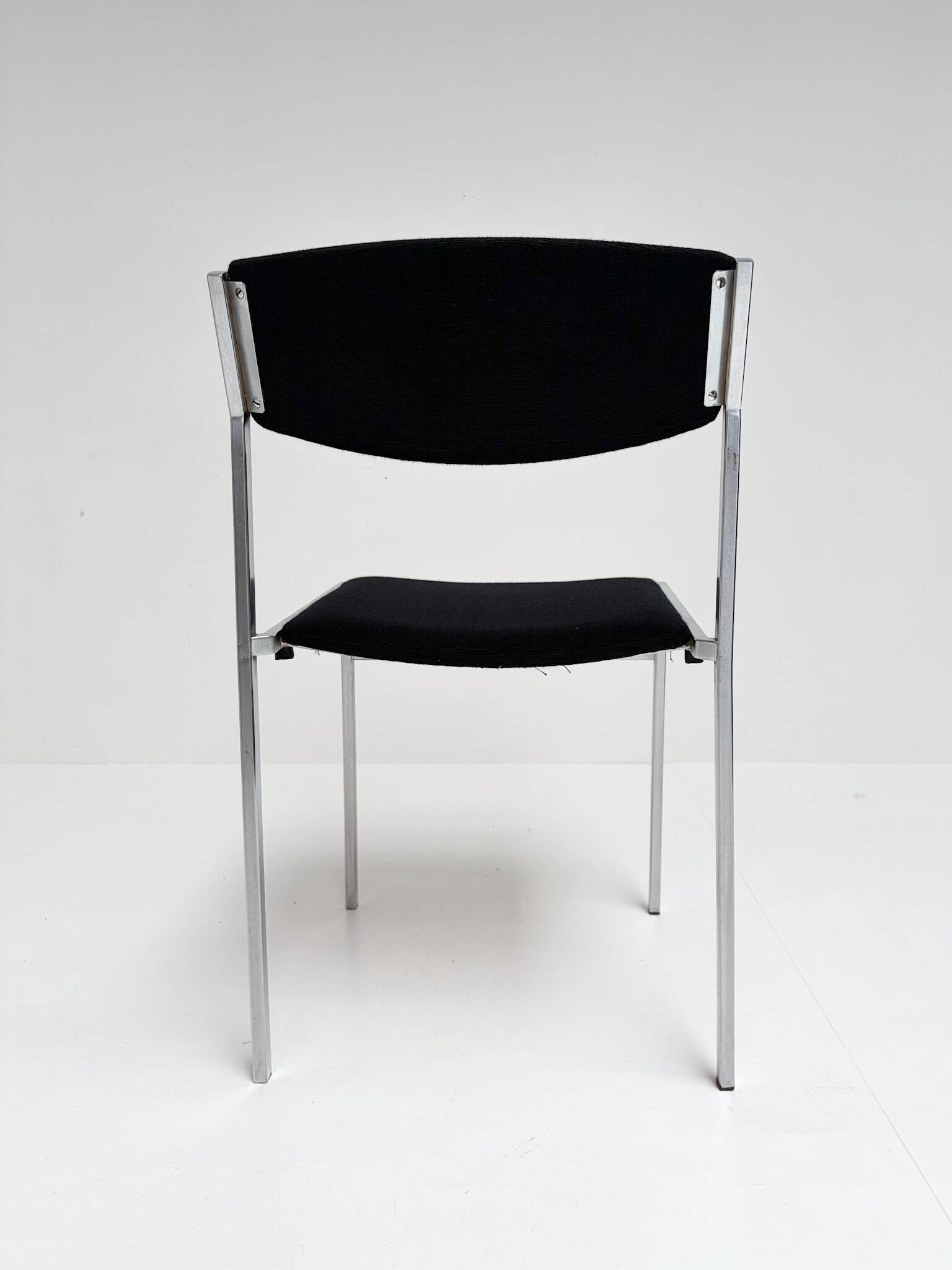 Set of 4 Gijs van der Sluis stacking chairs, 1970s