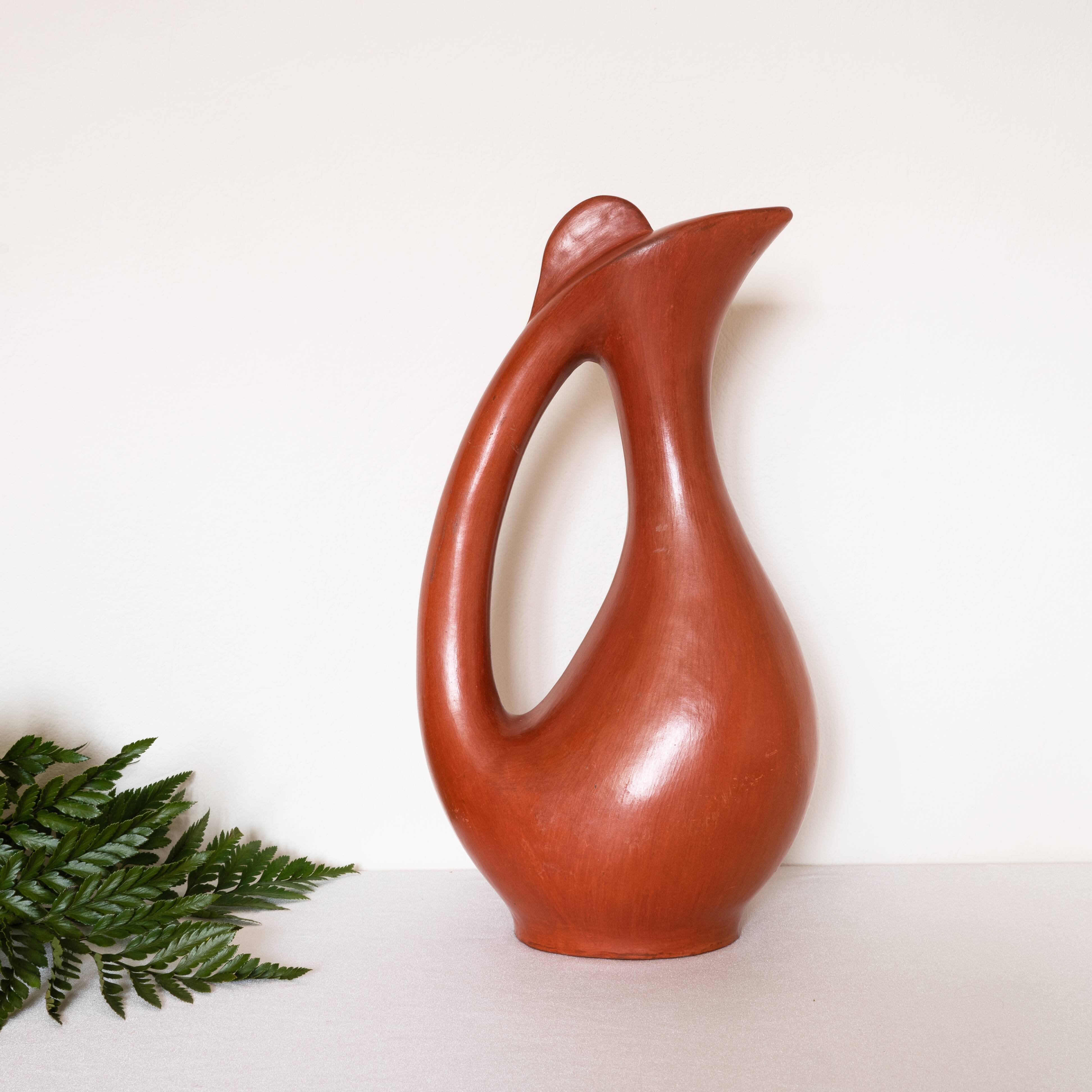 Pichet en terre cuite artisanal