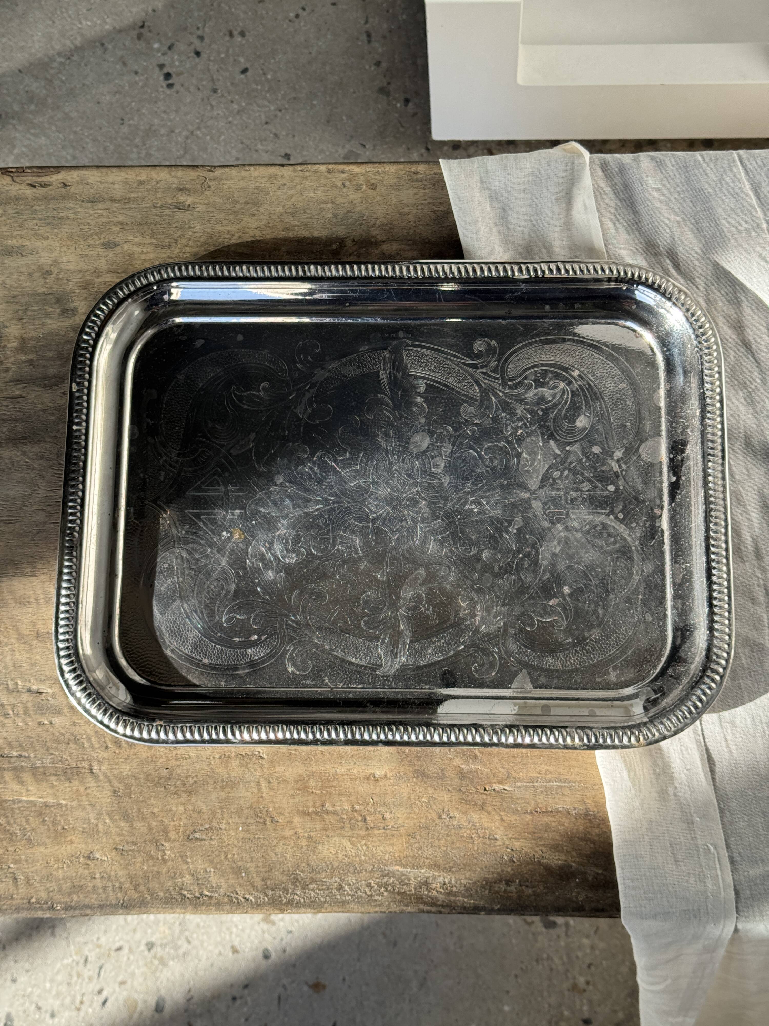 Vintage engraved rectangular platter 31x41