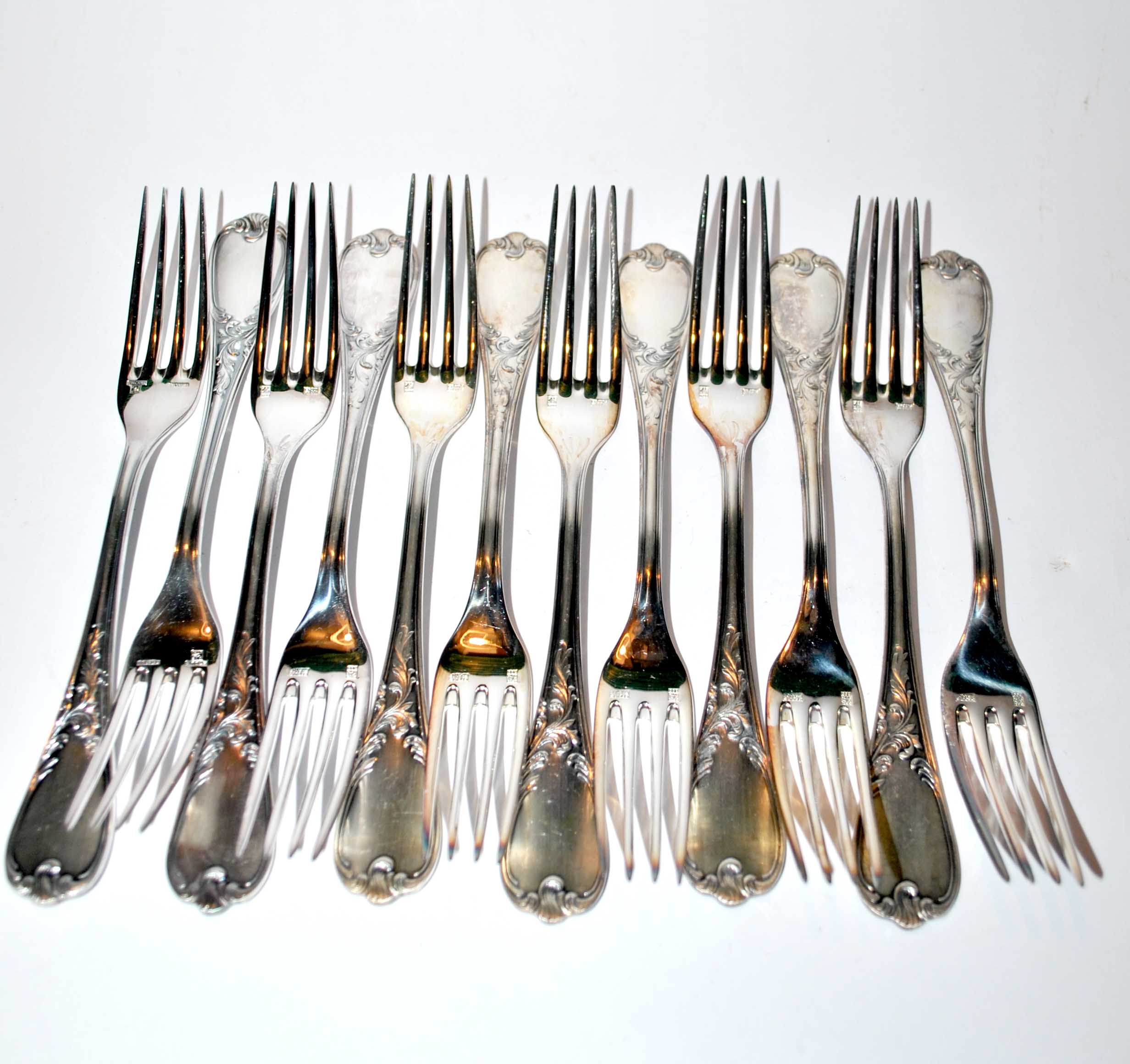 Series of 12 table forks in silver metal ercuis rocaille