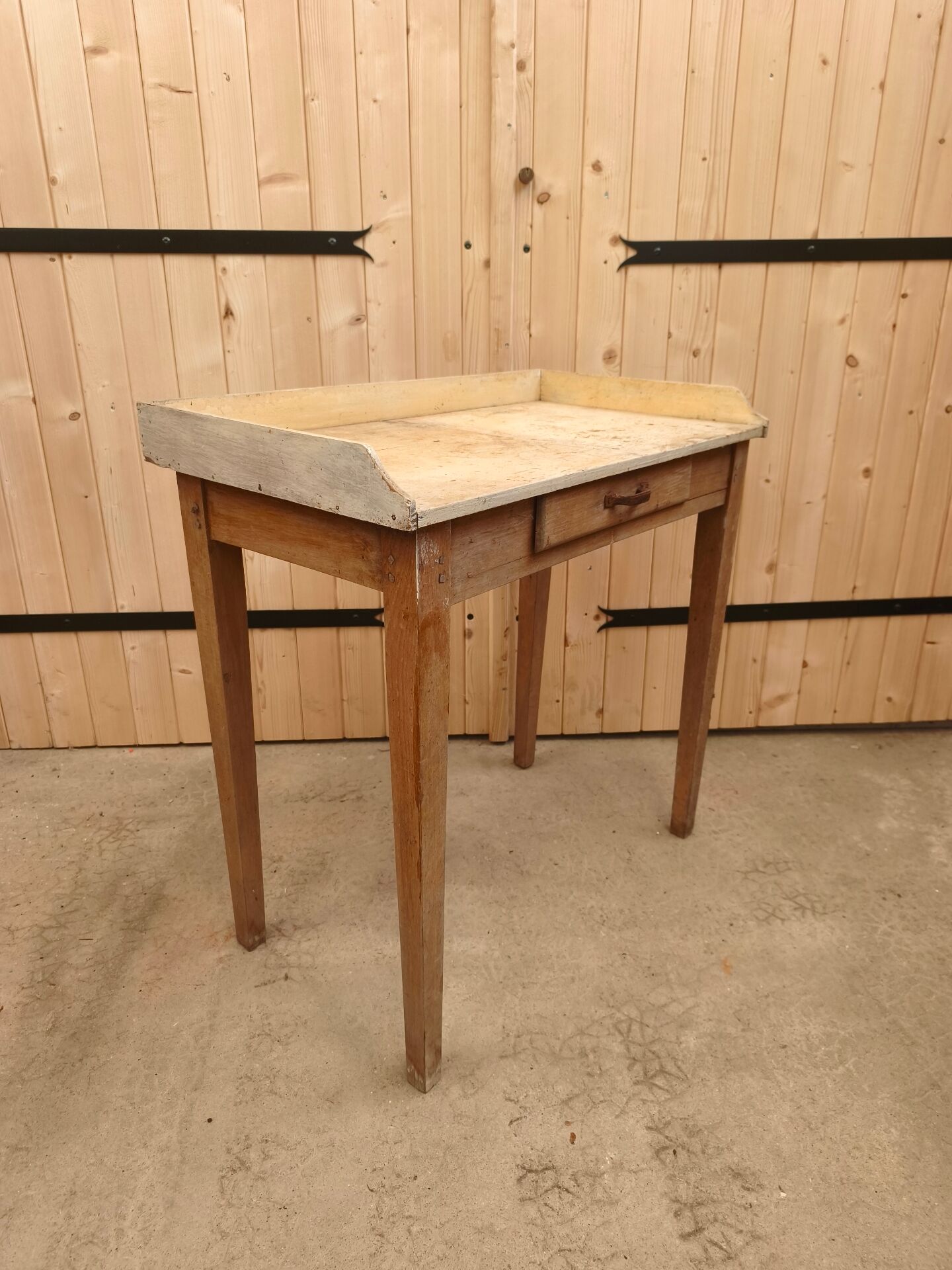Workshop table - Small counter - Vintage solid wood desk
