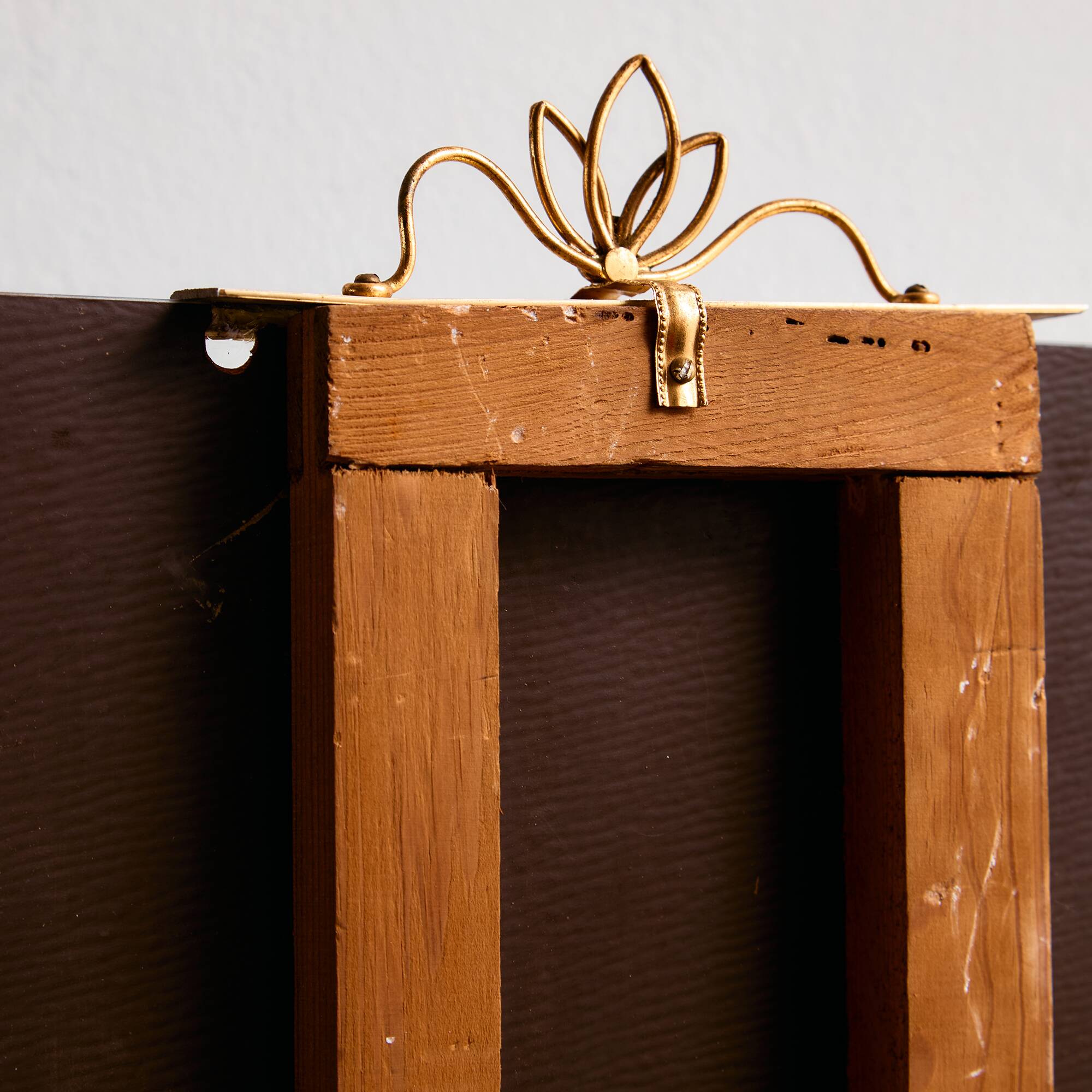 MK11290 Metal framed mirror