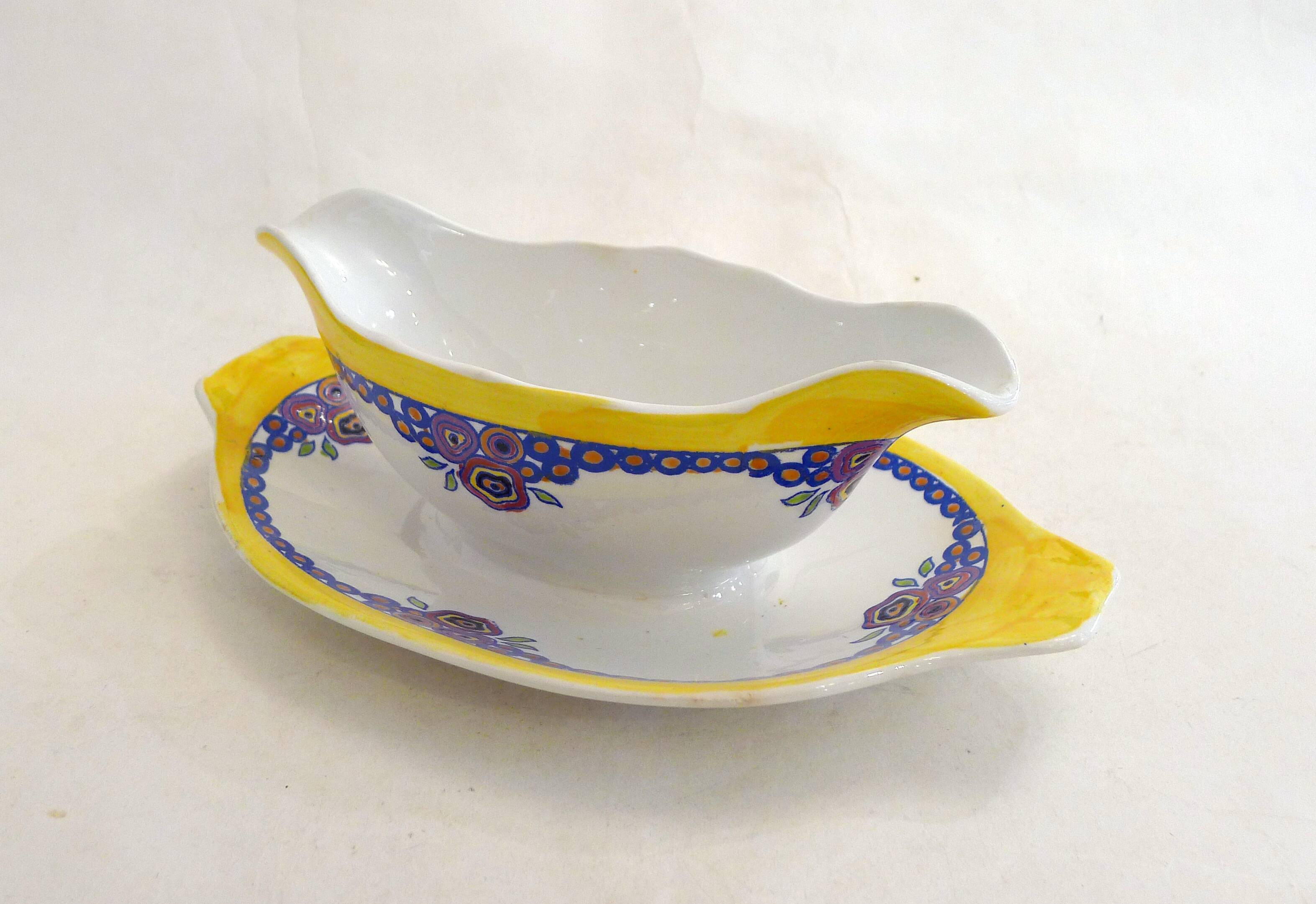 Saucière Art Déco, décor stylisé coloré, faïence Boch la Louvière