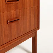 Coffre scandinave en teck à quatre tiroirs